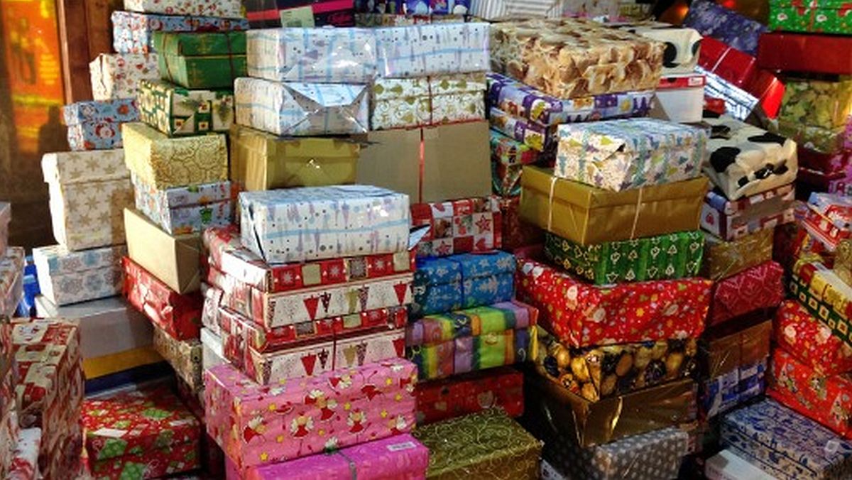 Több mint 34 ezer gyermek örülhetett idén Cipősdoboz ajándéknak